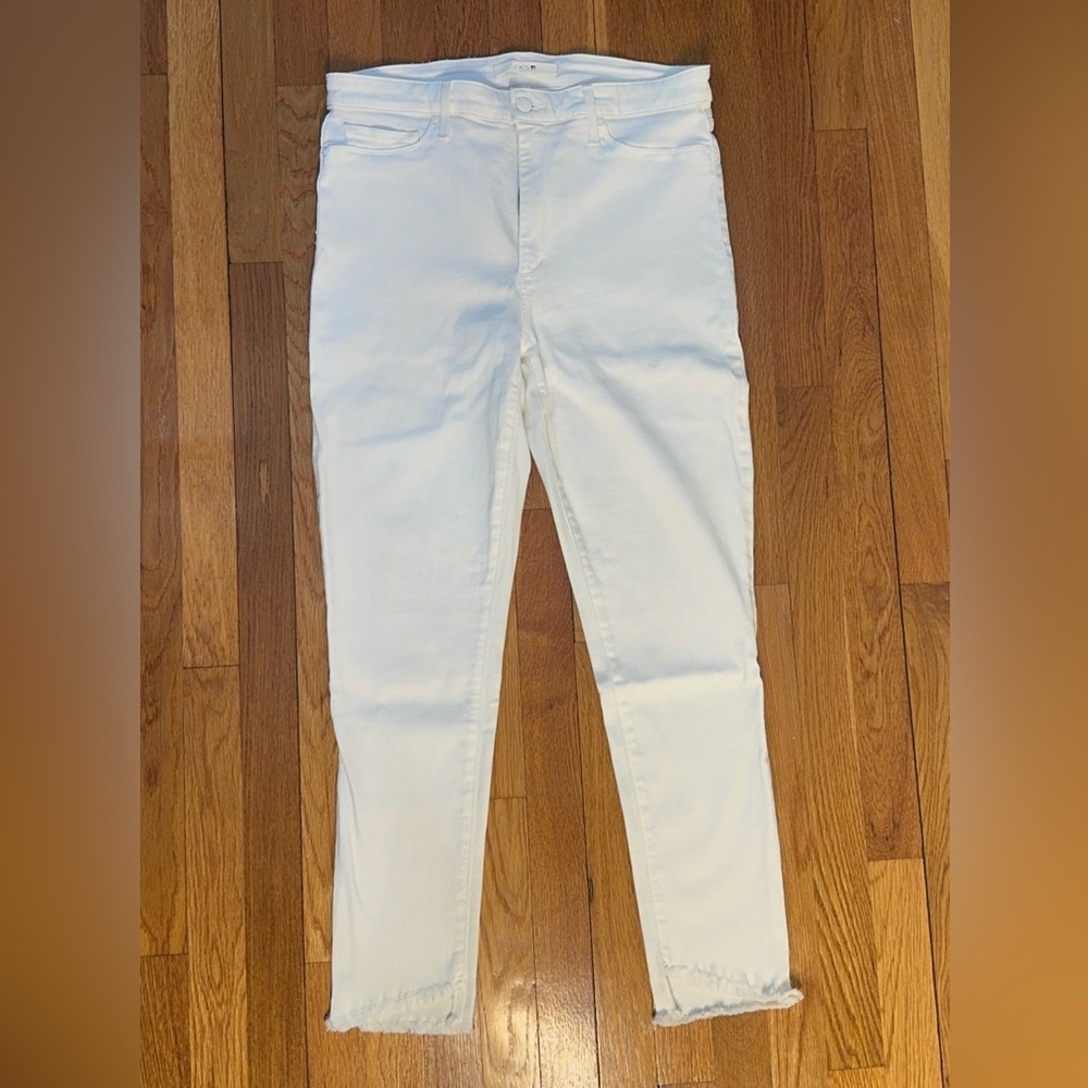 Joe’s Jeans White Skinny Stretch Skinny Jean Fey hem Size 32